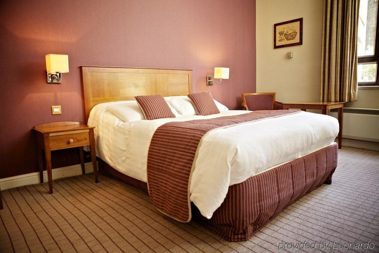 The Mad Hatter Hotel London Room photo